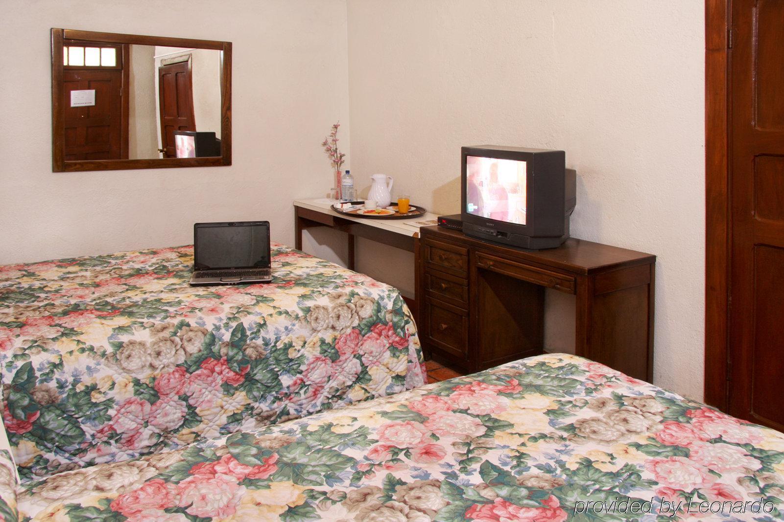 Hotel Urdinola Saltillo Bilik gambar